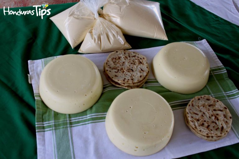 Comer un delicioso pedazo de queso en Olanchito es obligatorio, sin conservantes, ni alteraciones.
