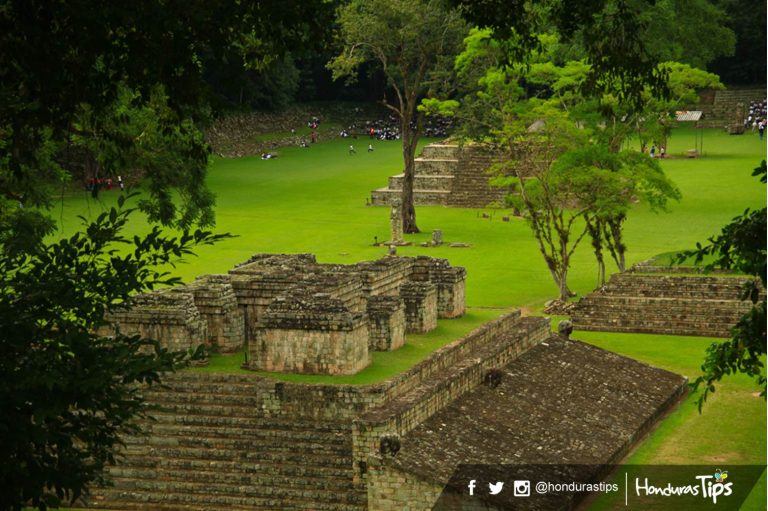 Muchos guatemaltecos visitan las imponentes Ruinas de Copán por su cercanía. 