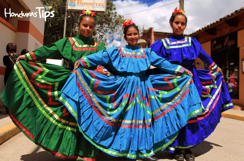 La Esperanza es una ciudad alegre, dinámica que realiza festivales durante todo el año, por tal razón han instaurado el día nacional del folklore hondureño que se celebra el último día del mes de julio.