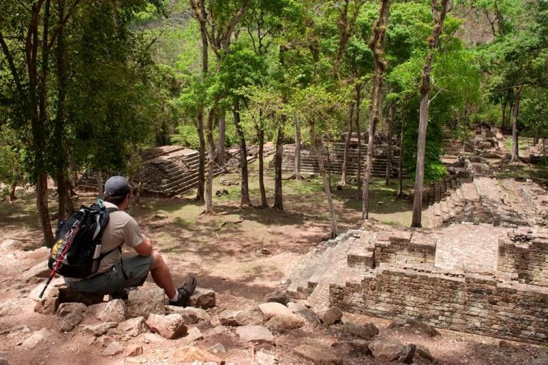 Copán Ruinas se constituye en el principal atractivo arqueológico de la región.