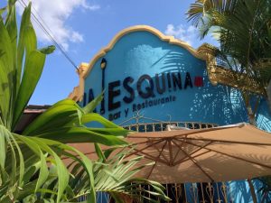 Boletos están a la venta en Bar y Restaurante La Esquina.