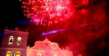Comayagua se está convirtiendo en el destino preferido para recibir año nuevo, aquí la fiesta empieza desde noviembre.