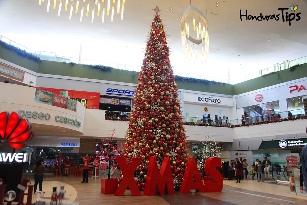 Navidad Cascadas Mall