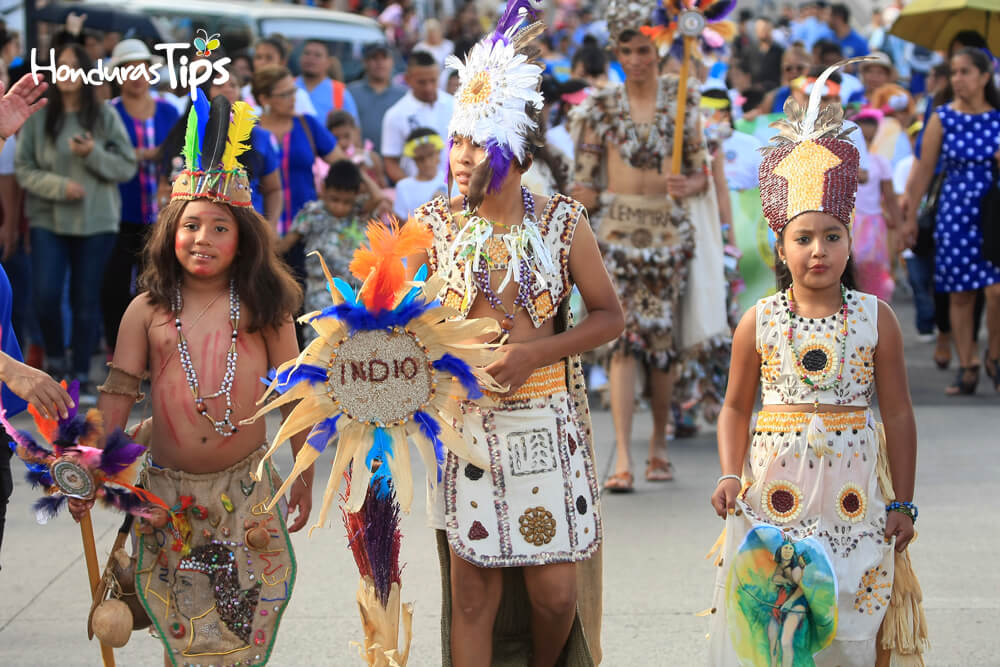 Bibliografía relé Cercanamente India Bonita: una celebración que realza la belleza y cultura de Honduras