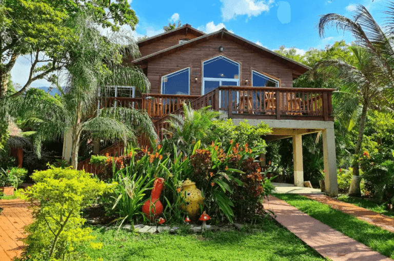 Top 10 cabañas en el caribe hondureño para disfrutar sus vacaciones